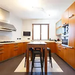 Adige Luxury - M&m House *
