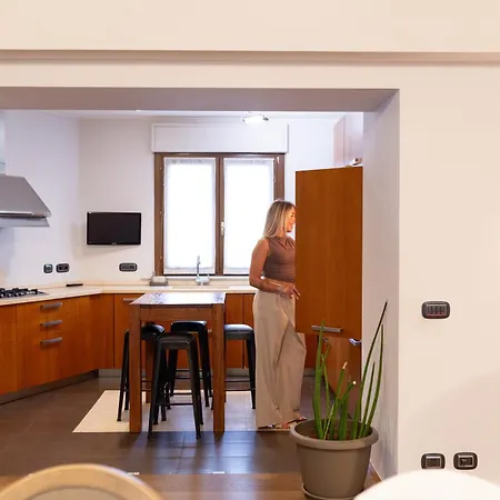 Adige Luxury - M&m House